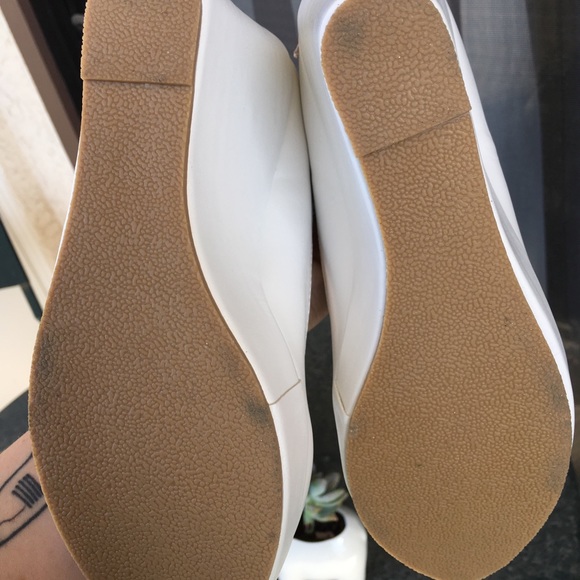 Pearl dangle ankle strap wedges - Picture 8 of 8